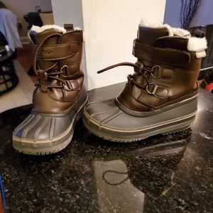 Boys 11 London Fog Sherpa Boots